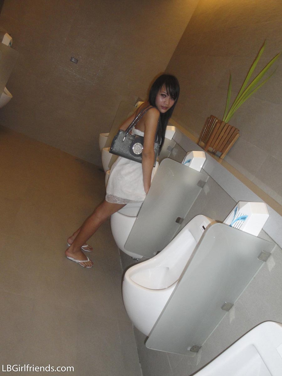 Amateur asiatischer Ladyboy Exfreundin
 #70040728