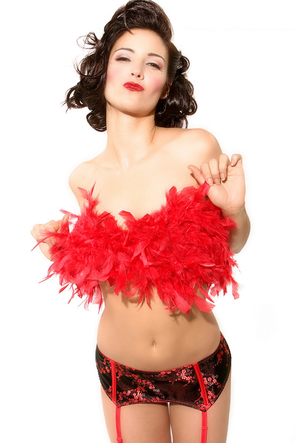Staci Flood zeigt ihren kurvigen Körper in Dessous und Netzstrümpfen bei einem Pinup-Event
 #75228598