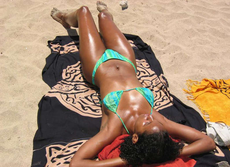 Candid photos taken of hot black babes taken at a beach #73353018