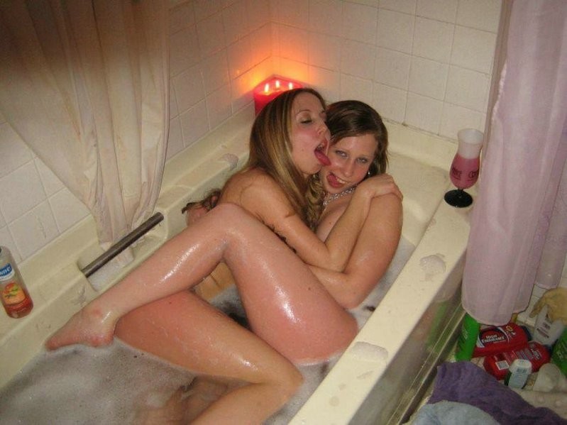 Facebook Geheimnisse von echten lesbischen Freundinnen exhibionist Aufnahmen
 #72235746