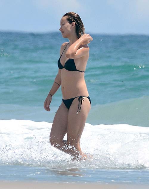 Olivia Wilde posing topless and sexy bikini paparazzi photos #75253078