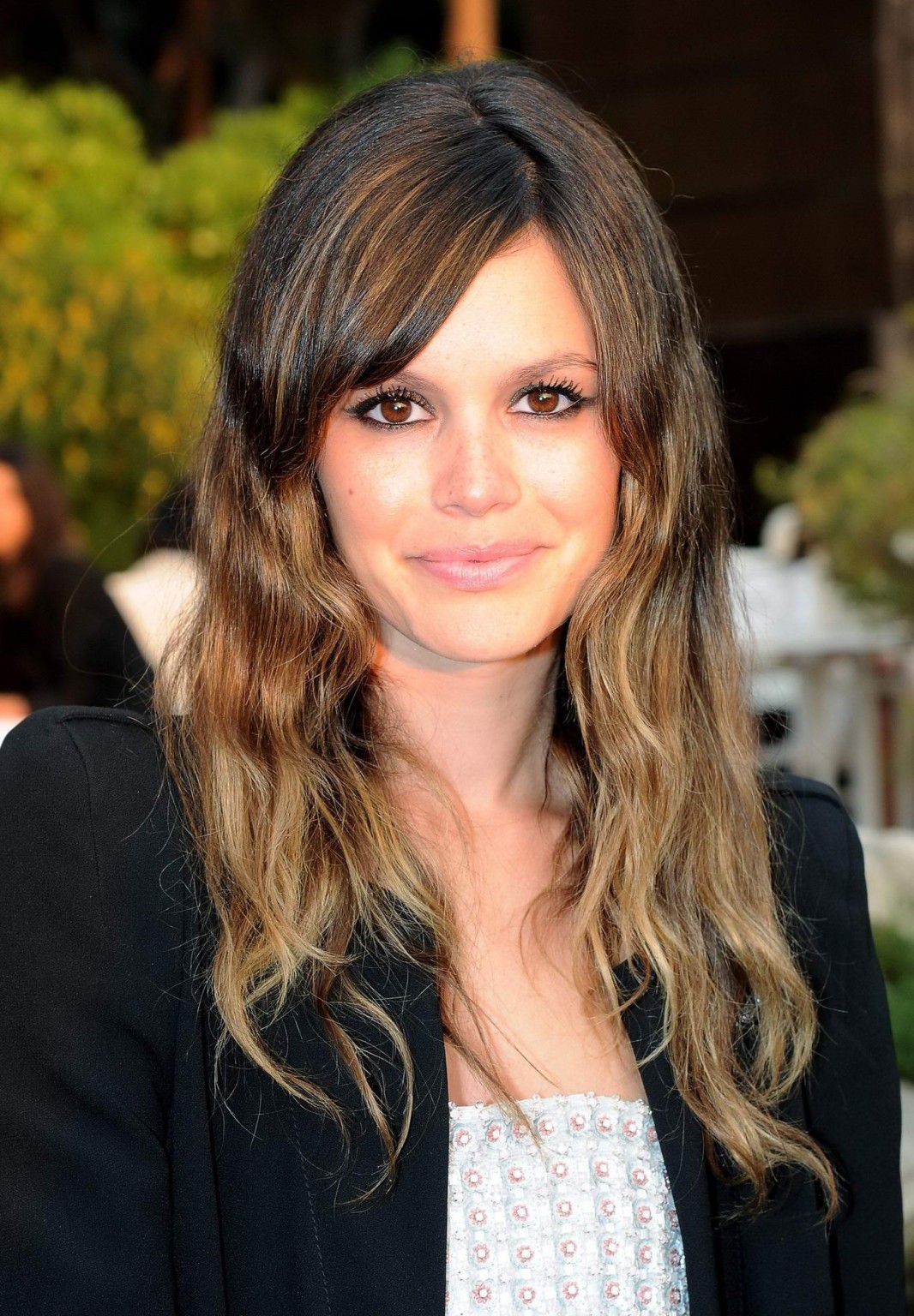 Rachel Bilson leggy indossando pantaloncini di pelle in cap d'antibes
 #75305263