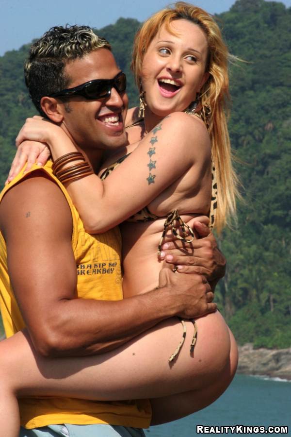 12 fotos y 1 película de lorena2 de mike en brasil
 #71544226