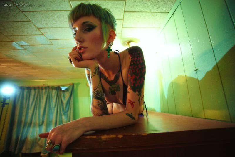 Miss carnivale en crazybabe
 #75113027