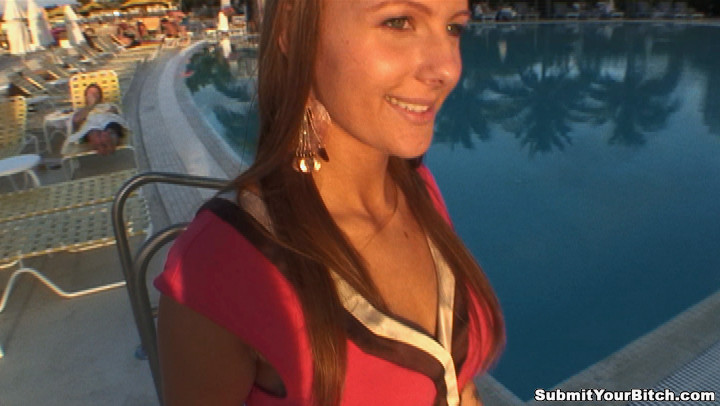 Novias calientes montan a su novio en el hotel
 #79473235