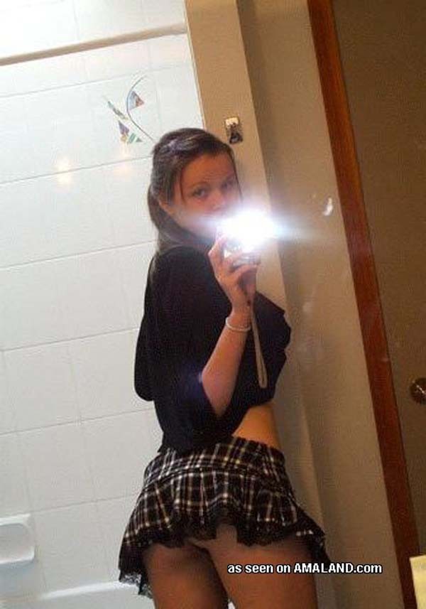 Amateur French teen's hot selfpics #68331131