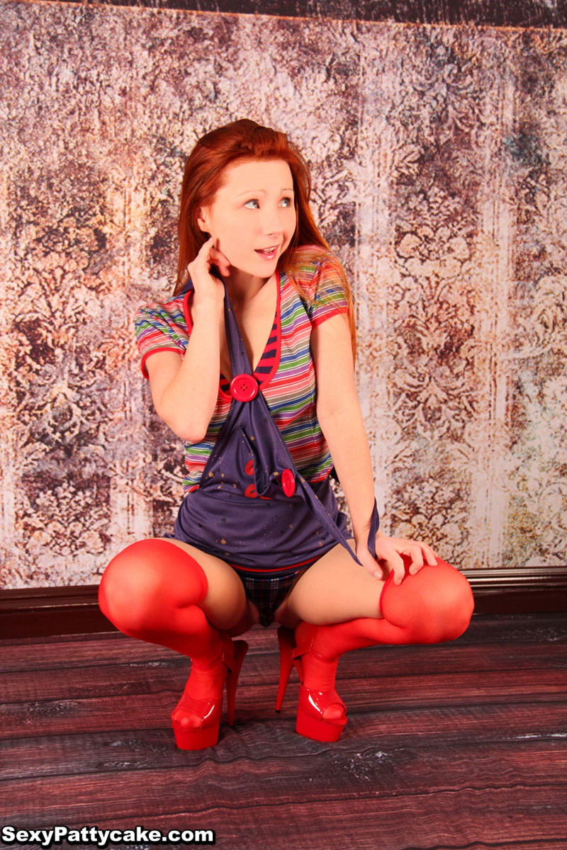 Petite blonde chick Sexy Pattycake posing in her red socks and heels #72586026