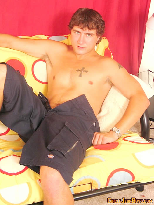 Sexy amateur desnudándose y posando
 #77005198