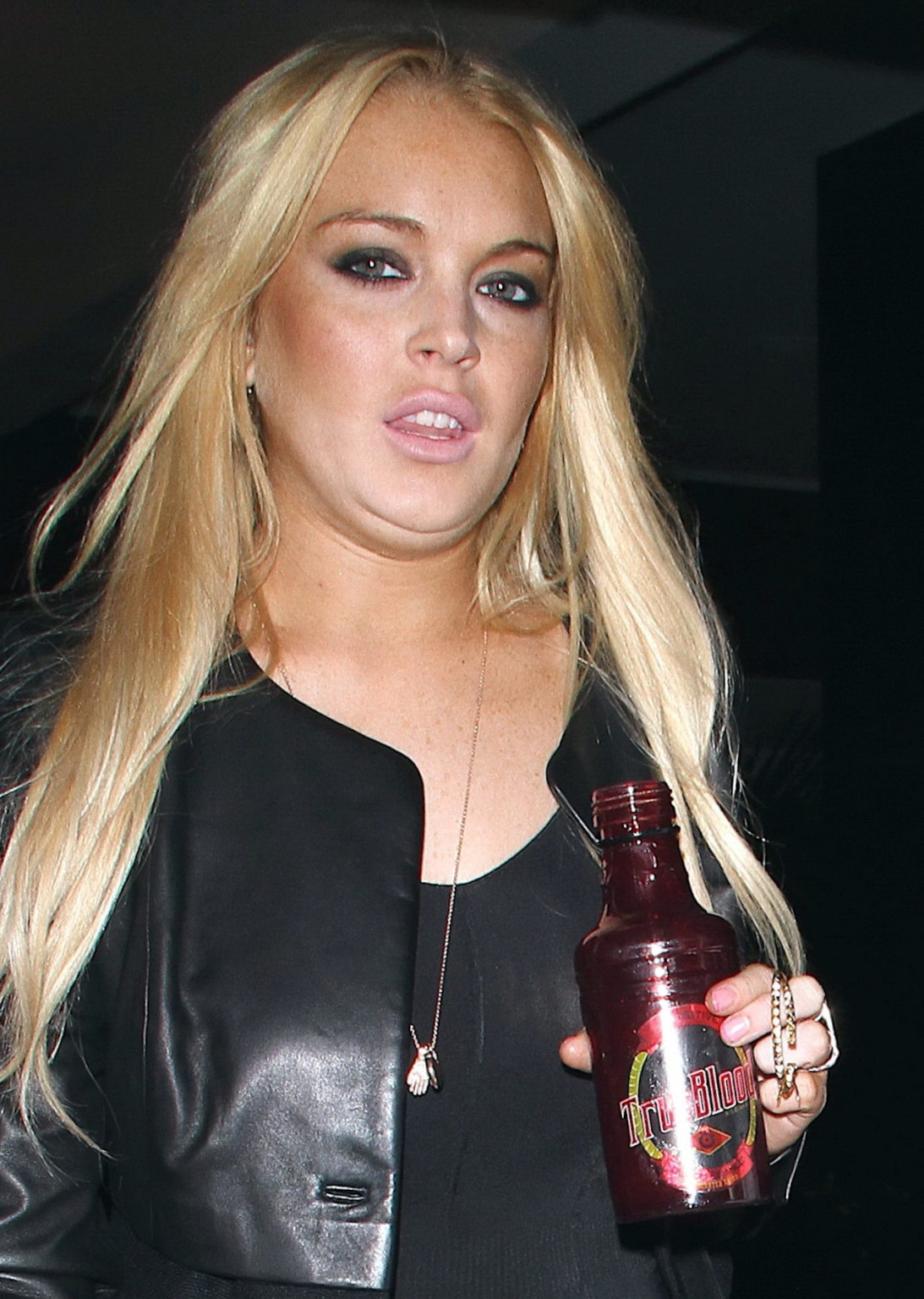 Lindsay lohan leggy in see-through top verlässt ihre Wohnung in west hollywood
 #75345432