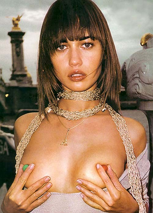 Olga Kurylenko esponendo totalmente nudo e sexy corpo su foto private
 #75275902