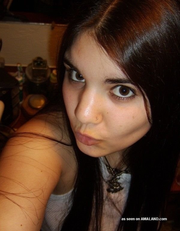 Mirada inocente
 #77080789