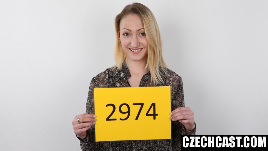 Christyna, fille tchèque sexy et sa première audition de casting porno
 #71642449