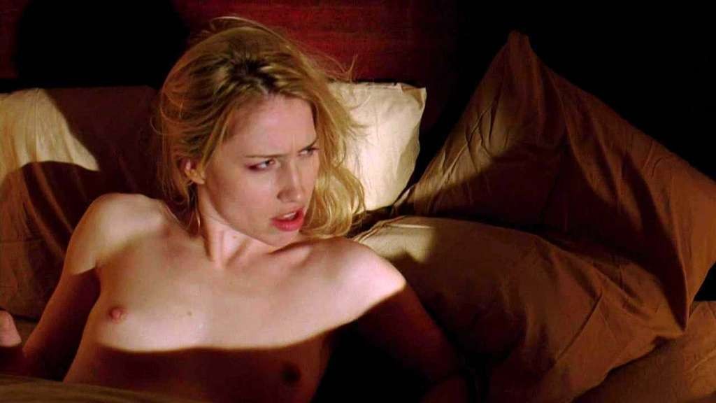Charlee danielson exponiendo sus bonitas tetas y su coño desnudo y follando con un chico en 
 #75326682