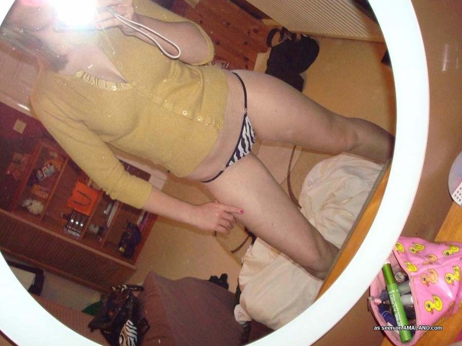 Amateur babe camwhoring
 #68301261