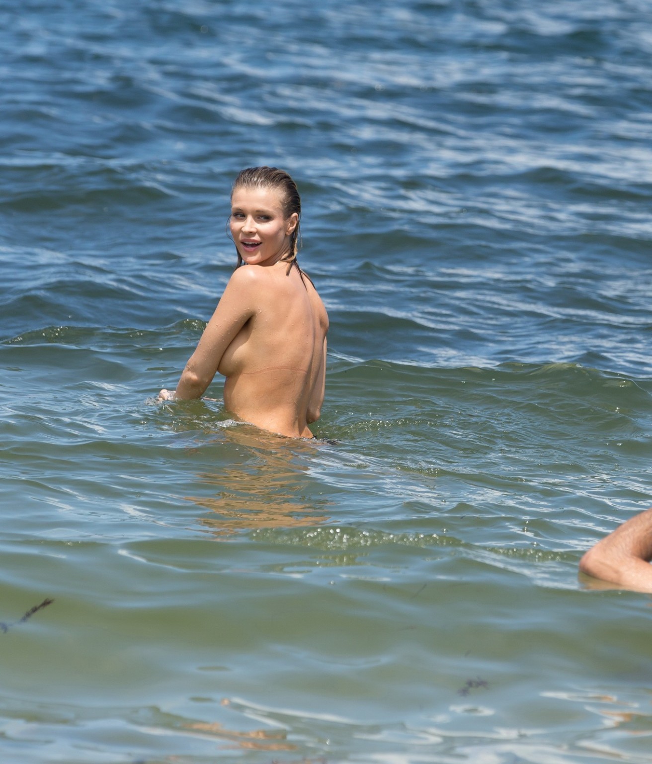 Joanna Krupa caught topless and fucking hard at the beach in Miami #75161705