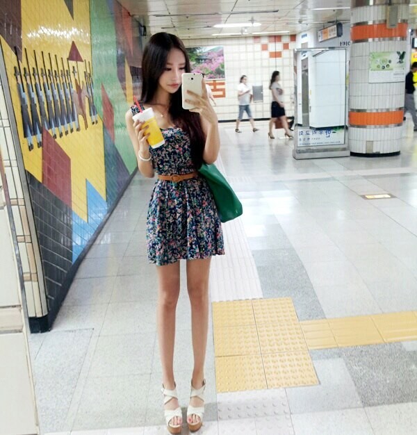 超セクシーなスキニーガールが愛を作る
 #76488748