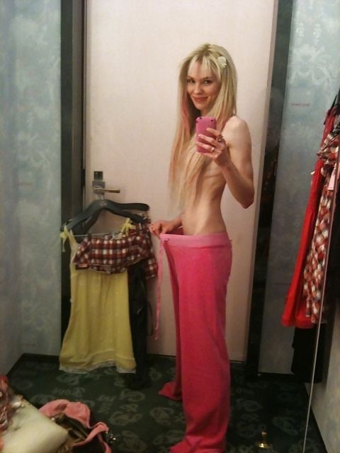 超セクシーなスキニーガールが愛を作る
 #76488796