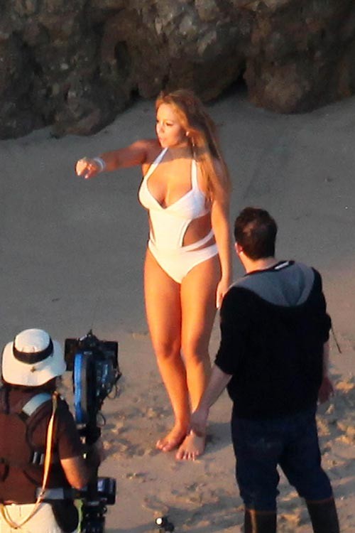 Mariah Carey big boobs in wedding dress #75375238