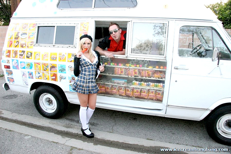 Sorority blondie licks dick and ice cream at the same time #79490174