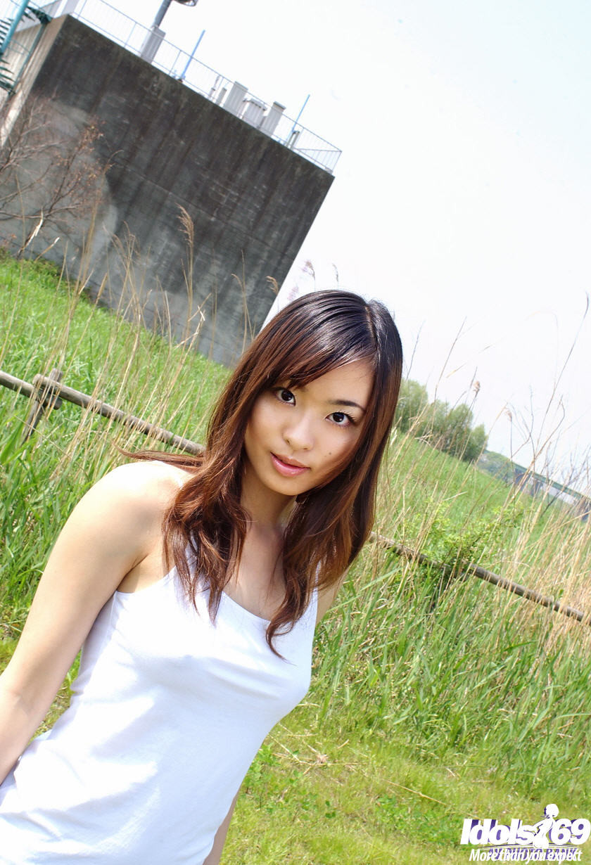 Japanese av idol Hikaru Koto nude outdoors #69885935