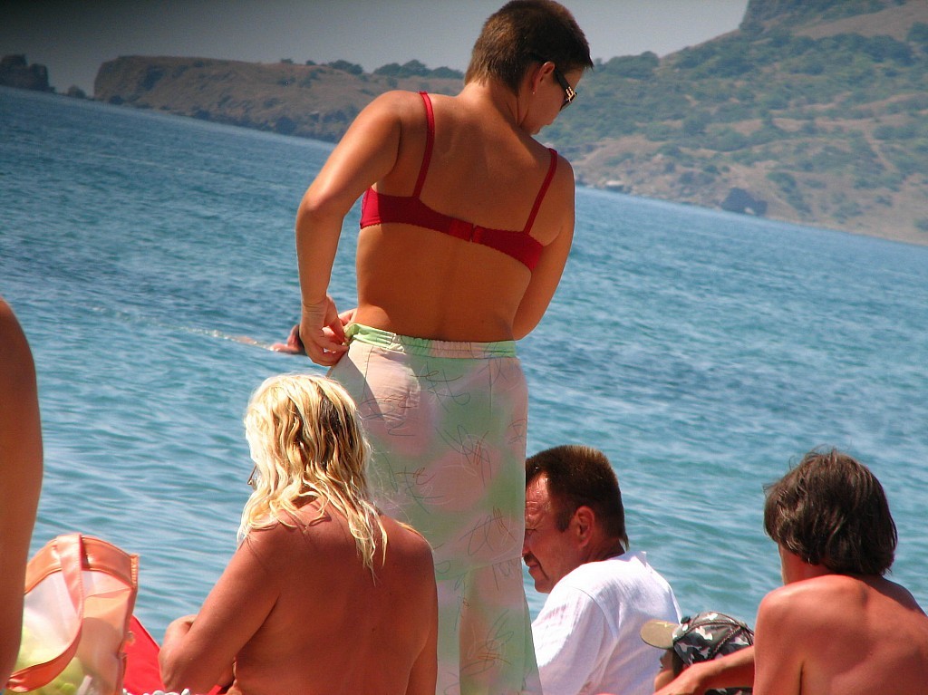 Foto reali di spiaggia voyeur di nudisti
 #67310563