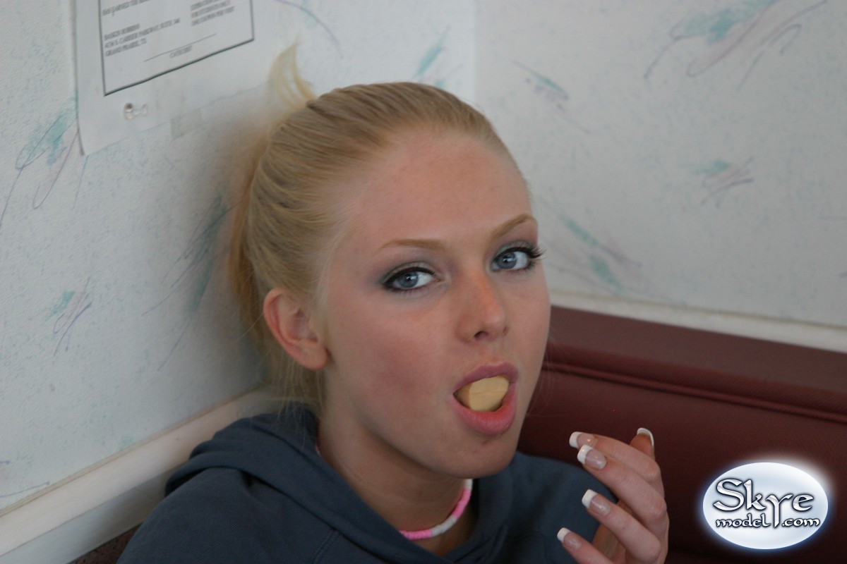 Blonde amateur teen licks ice cream #67218072