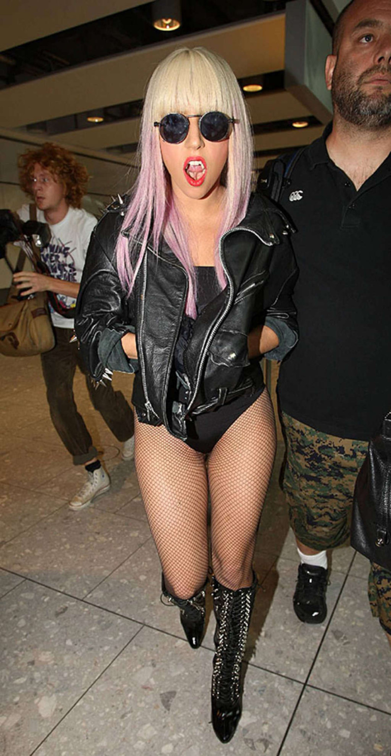 Lady Gaga exposing her nice ass in thong paparazzi pictures and her nice tits #75383007