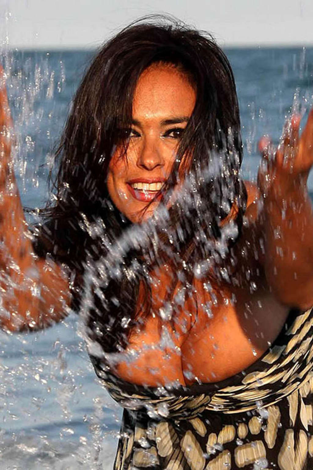 Maria Grazia Cucinotta looking very sexy and busty on some photoshoot #75381228