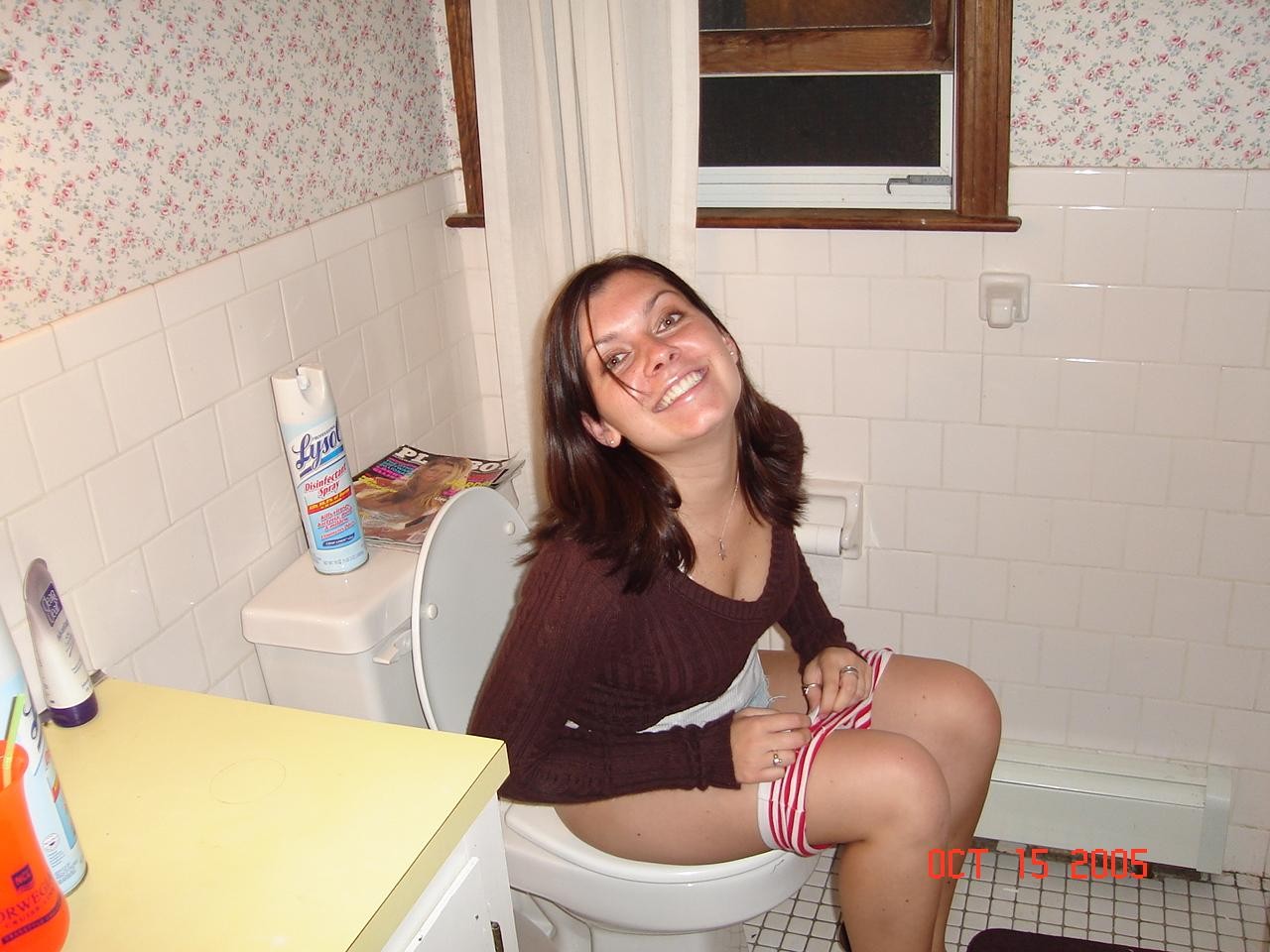 Amateur girls peeing #78695212
