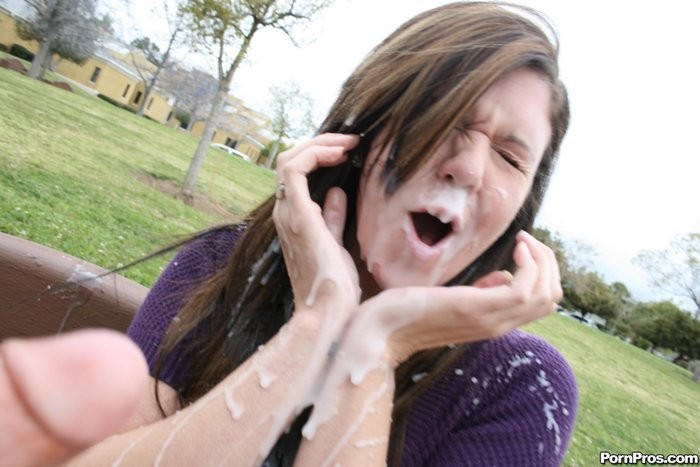 Austyn summers recibe una corrida sorprendida
 #75881523