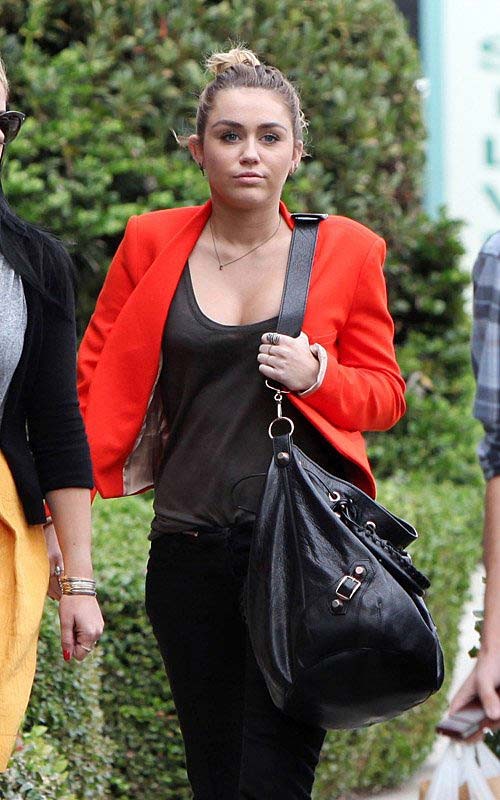 Miley Cyrus sexy ass and huge cleavage paparazzi photos #75282467
