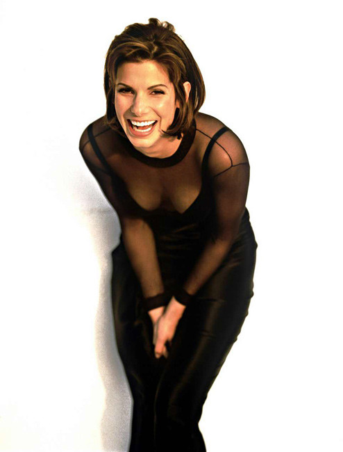 Berühmtheit Sandra Bullock sieht so verdammt heiß in sexy Dessous aus
 #75414054