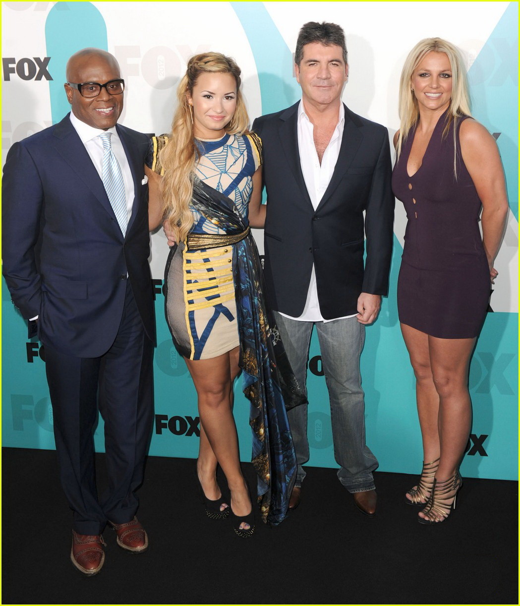 Britney Spears leggy  busty at 2012 Fox Upfronts in New York City #75263995