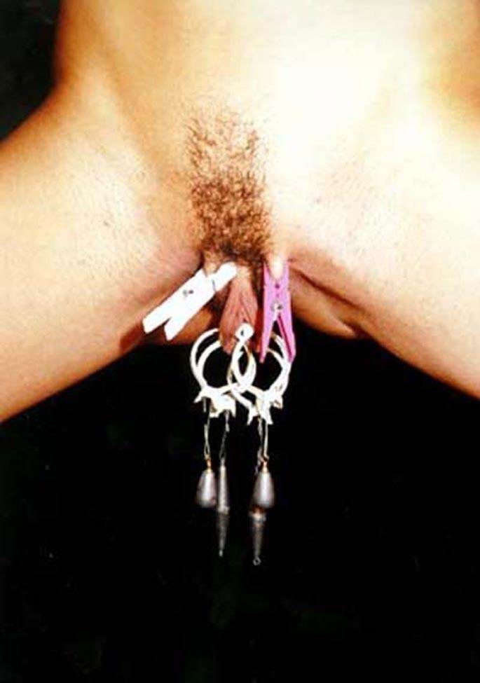 Extreme Tattoos und Piercings
 #73227657