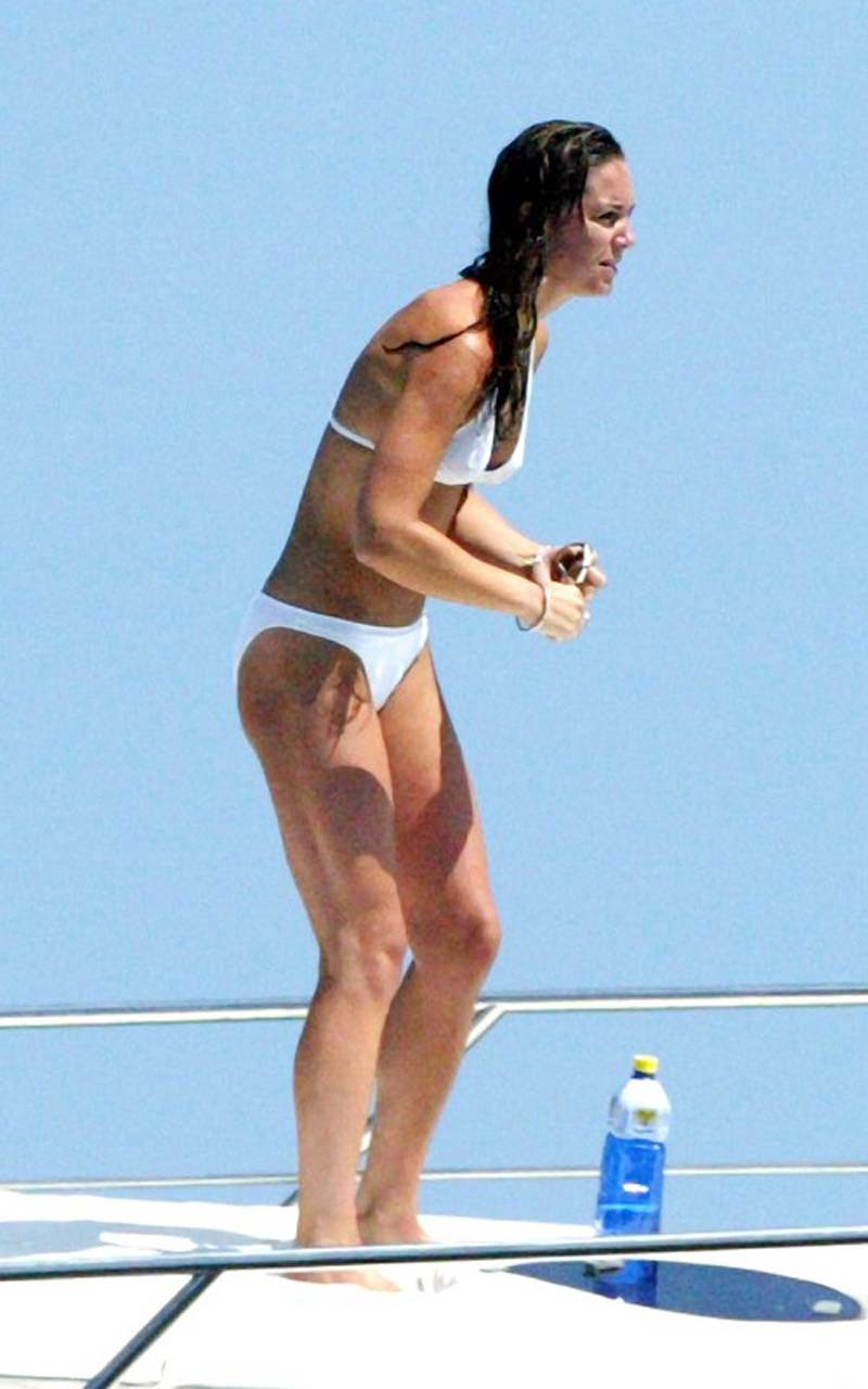 Kate Middleton exposing her fucking sexy body and hot ass in white bikini #75304881