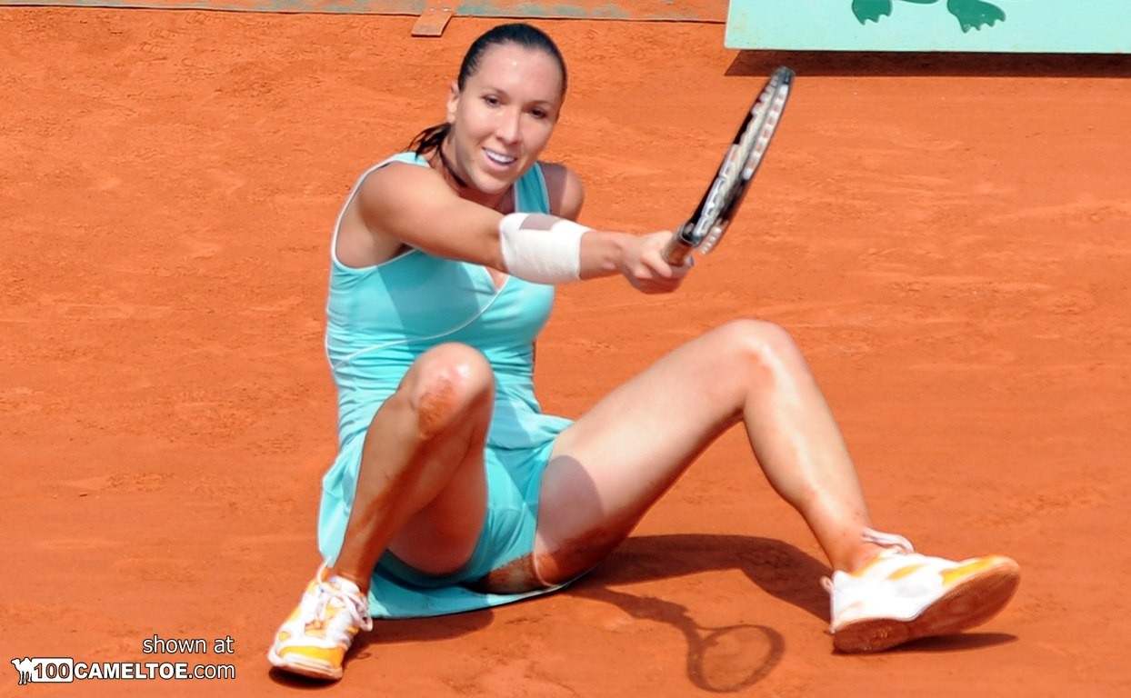 アナ・イヴァノヴィッチの濡れたテニスのラクダ足のセット
 #75134291