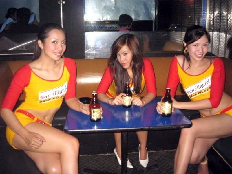 Mega oozing heiß und lecker asiatischen Mädchen posieren nackt
 #69881121