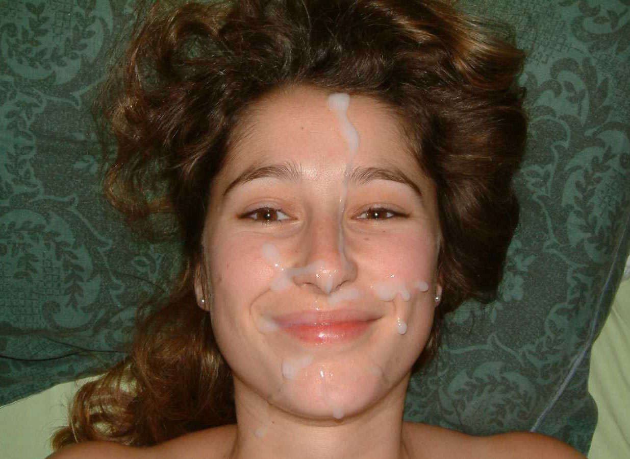 Photos de nanas coquines qui aiment le sperme sur leur visage
 #75707472