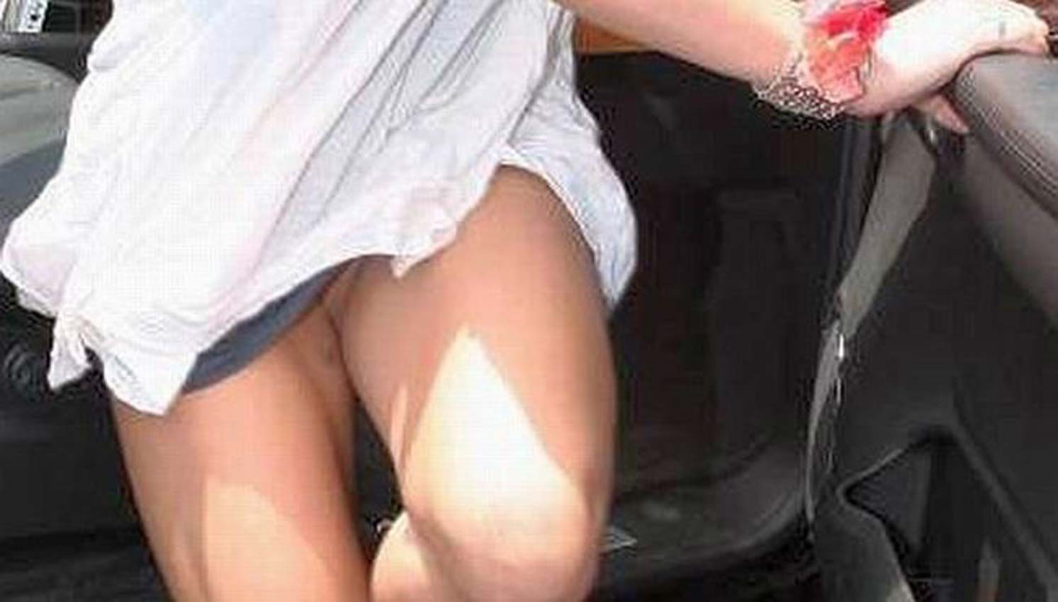 Britney spears accidentellement chatte et cul upskirts
 #75312963