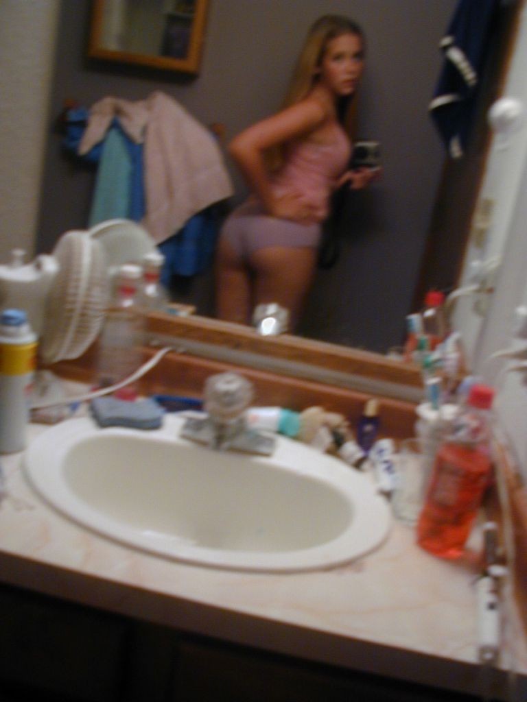 More selfshooting honeys #75727232