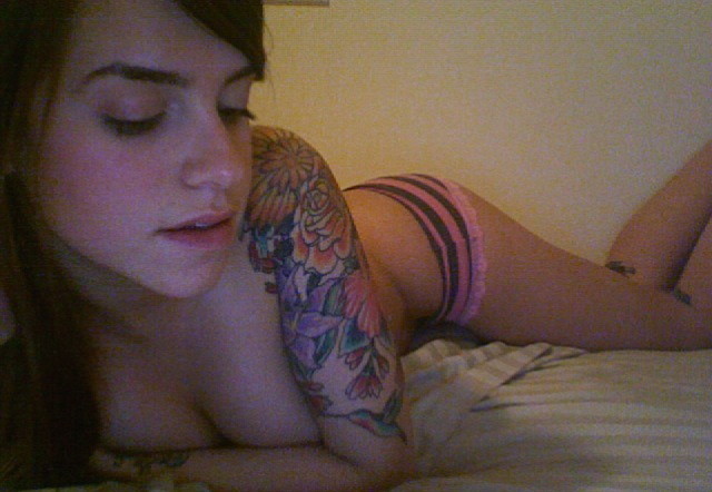 Selfshot tatuado emo gfs burlas en bragas
 #79396771