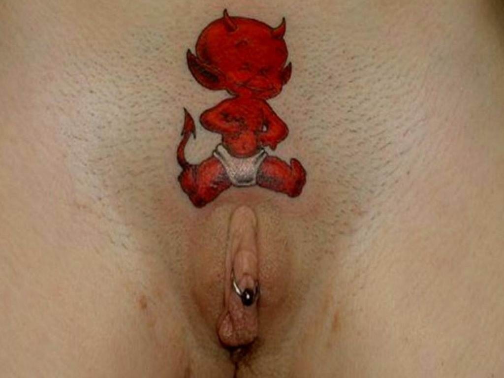 extreme tattoo and piercing #67256843