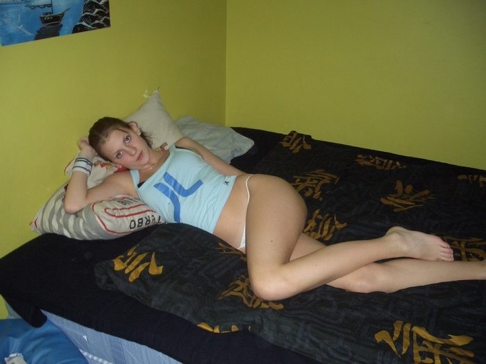Many pretty amateur teens undressing and posing sexy #79437041