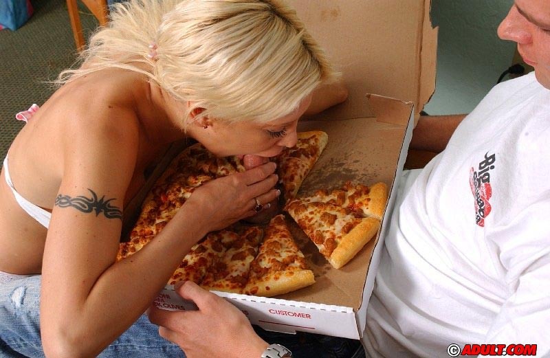 Sexy blonde slut Angelique receives the best pizza ever #73649849