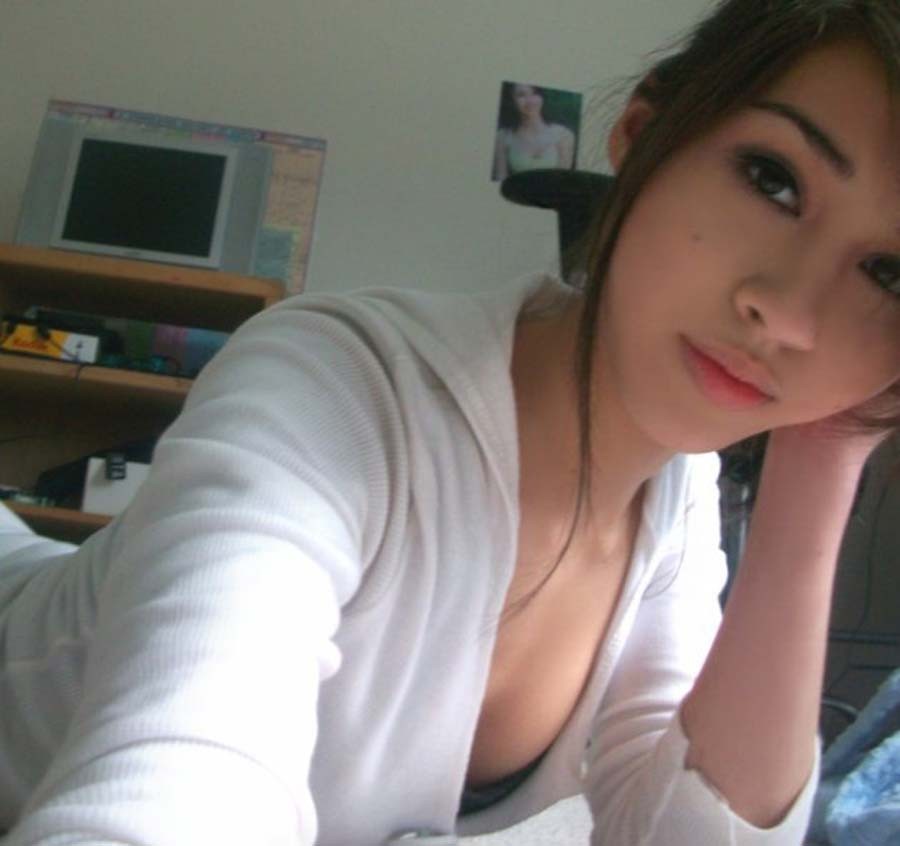 Bildkompilation von Amateur sexy schöne asiatische Babes
 #68389876