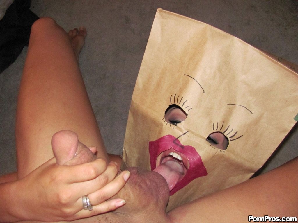 Amateur with a bag over the head gets fucked hard #74548442