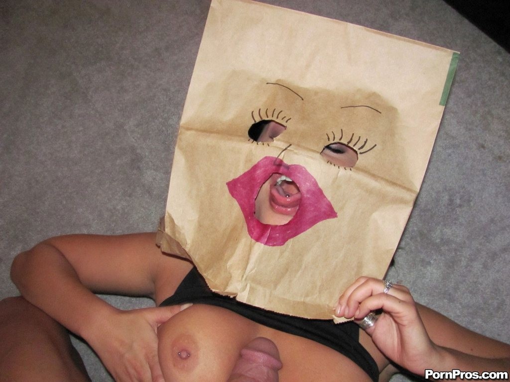 Amateur with a bag over the head gets fucked hard #74548459