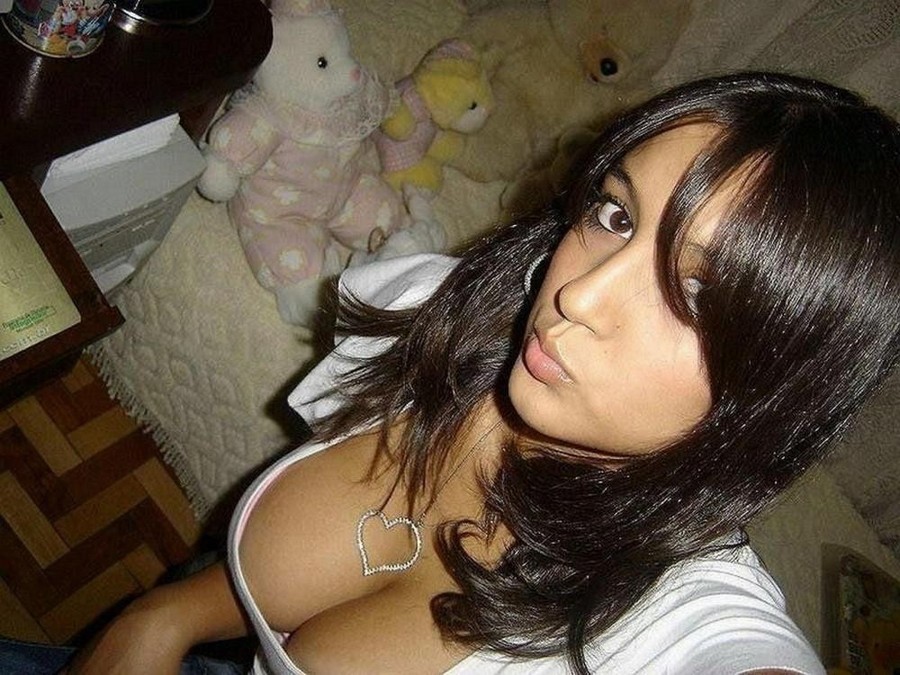 Amateur busty girls showing what theyve got #77092774