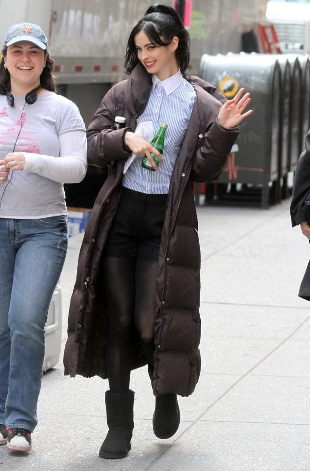 Krysten ritter leggy wearing shorts pantyhose on the set of 'assistance' in new
 #75236408