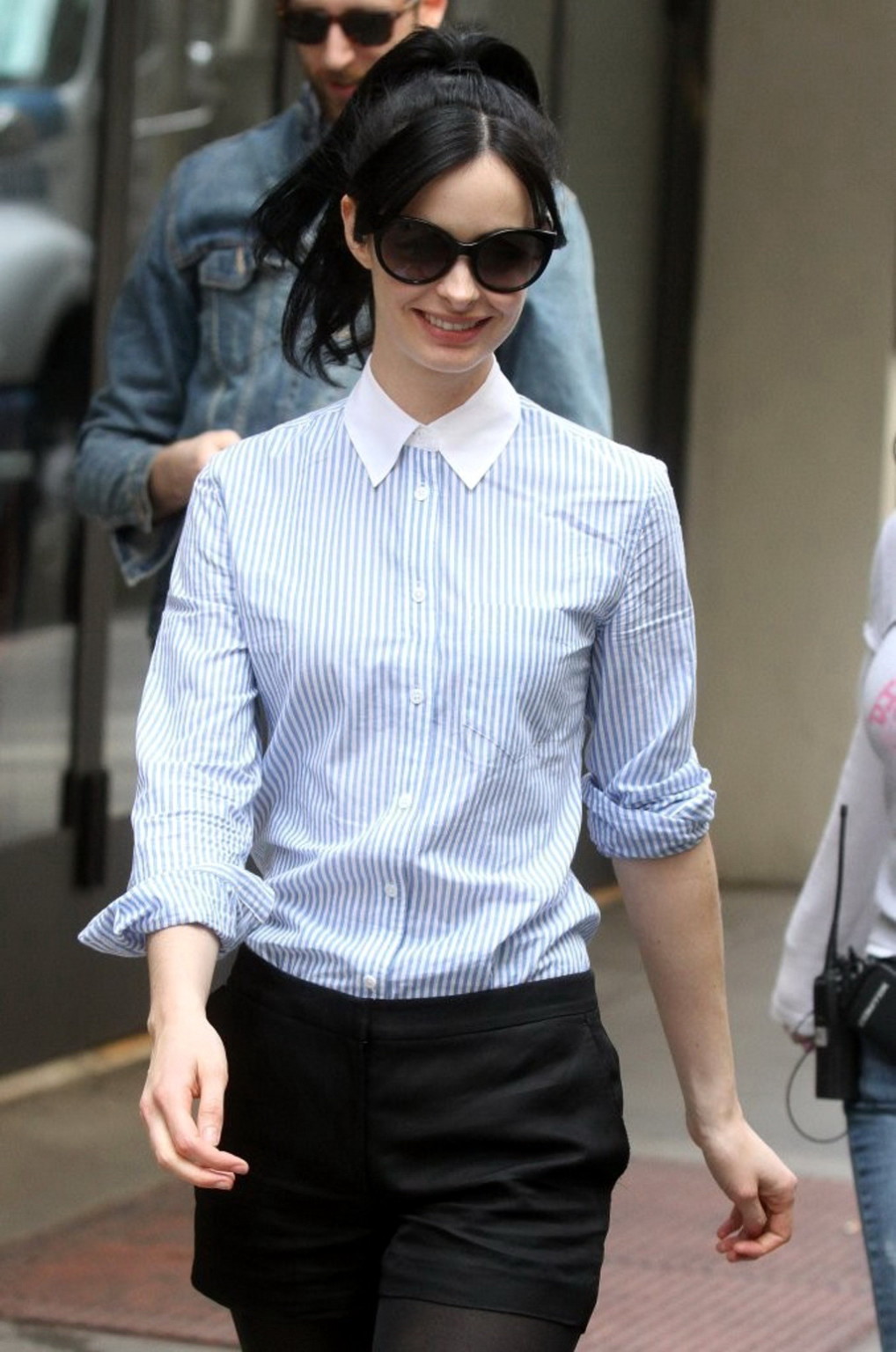 Krysten ritter leggy wearing shorts pantyhose on the set of 'assistance' in new
 #75236424